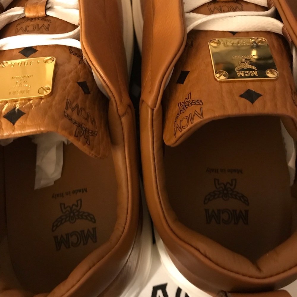 NEW MCM Grain Leather Low-Top Sneaker Visetos - Picture 6 of 8